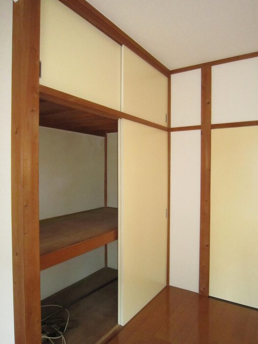 物件内観写真6　(収納)