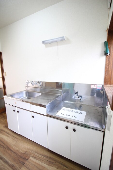 物件内観写真6　(キッチン)