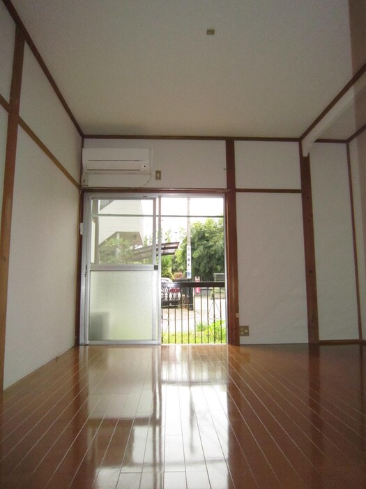 物件内観写真8　(居室)