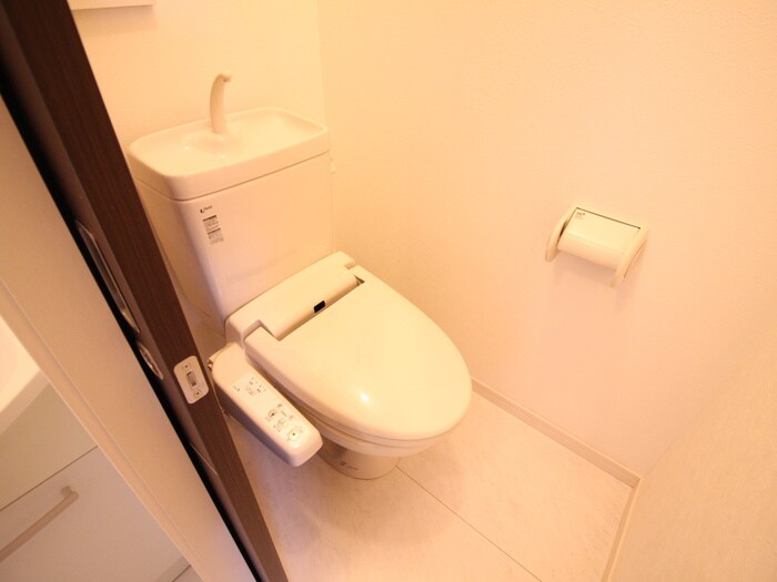 物件内観写真12　(トイレ)