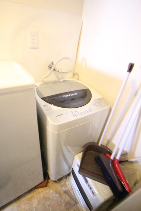 物件内観写真10　(洗濯機置場)