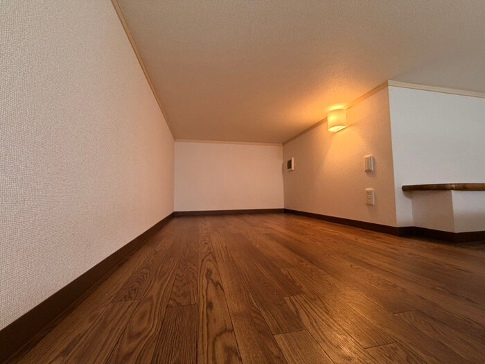 物件内観写真8　(ロフト)