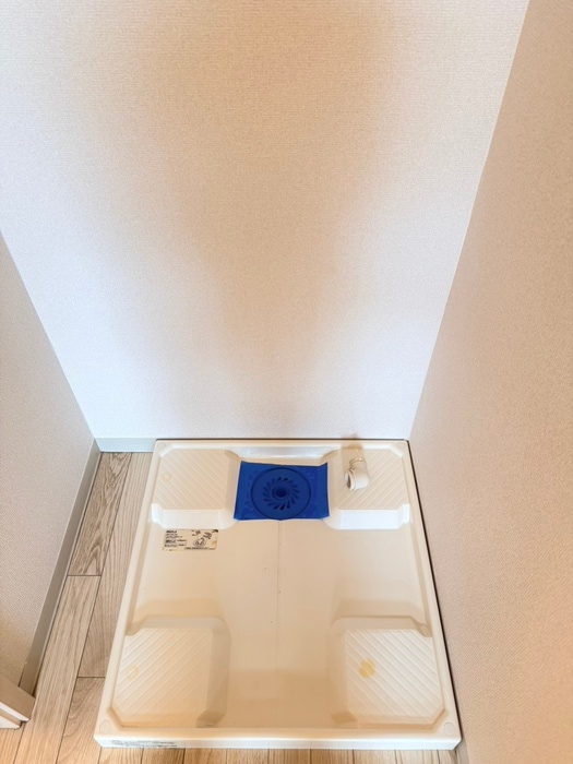 物件内観写真16　(洗濯機置場)