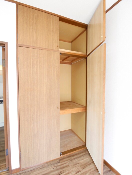 物件内観写真13　(収納)