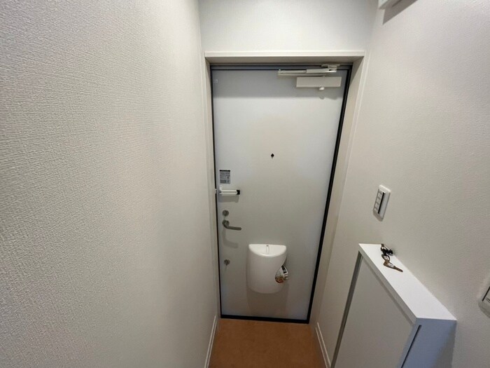 物件内観写真17　(玄関)