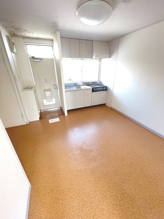 物件内観写真14　(廊下)