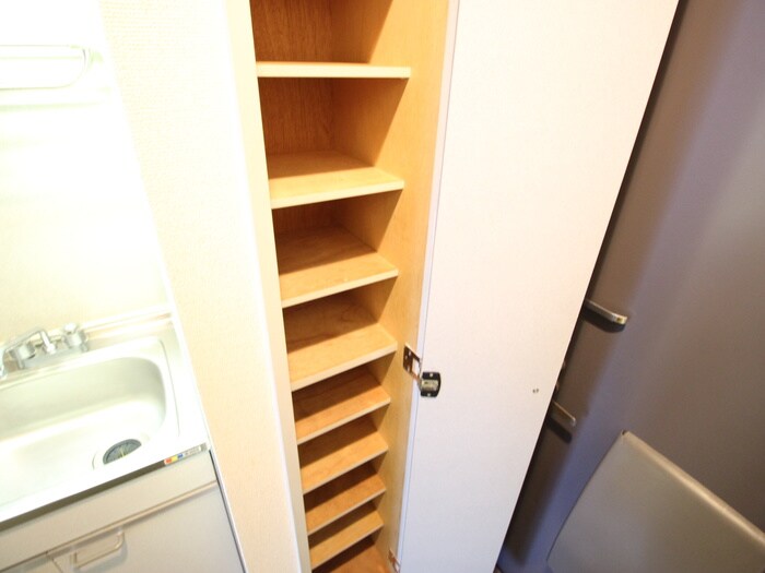 物件内観写真9　(靴箱)