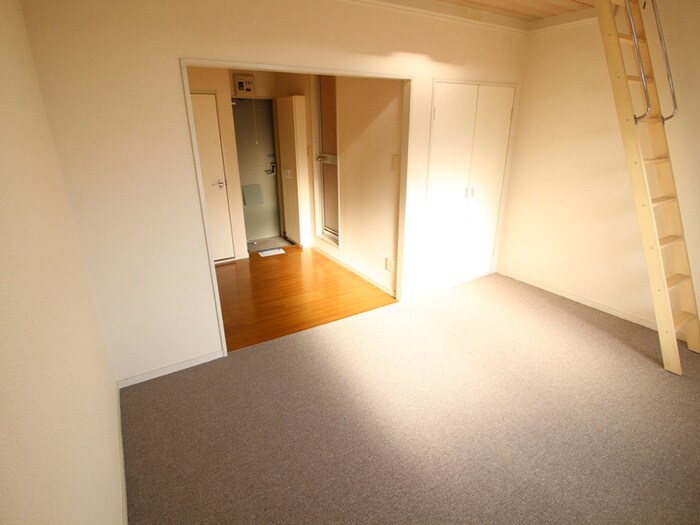 物件内観写真15　(居室)