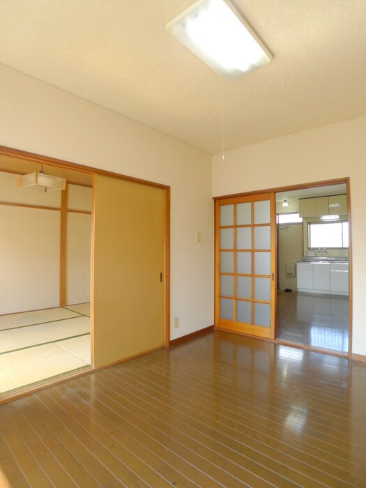 物件内観写真6　(居室)