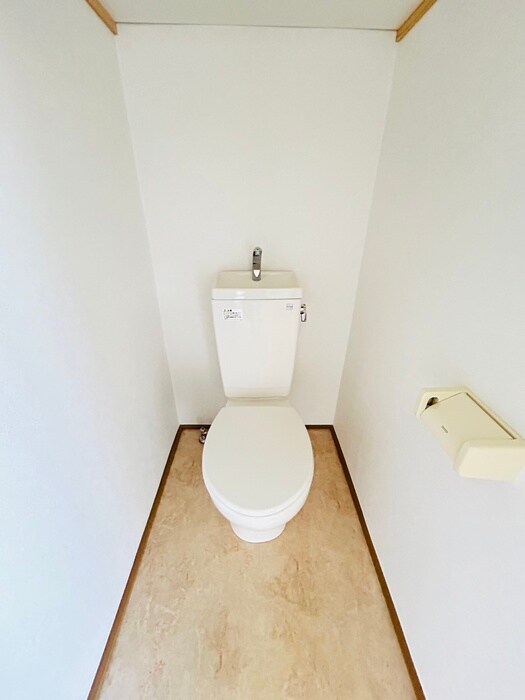 物件内観写真16　(トイレ)