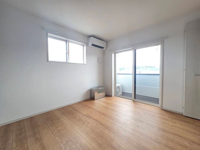 物件内観写真13　(居室)