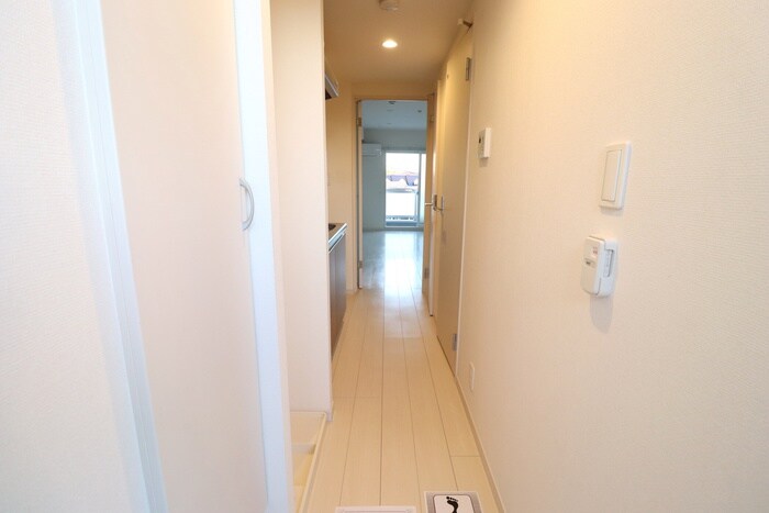 物件内観写真18　(廊下)