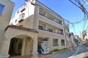 ロイヤルマンション柳沢外観写真