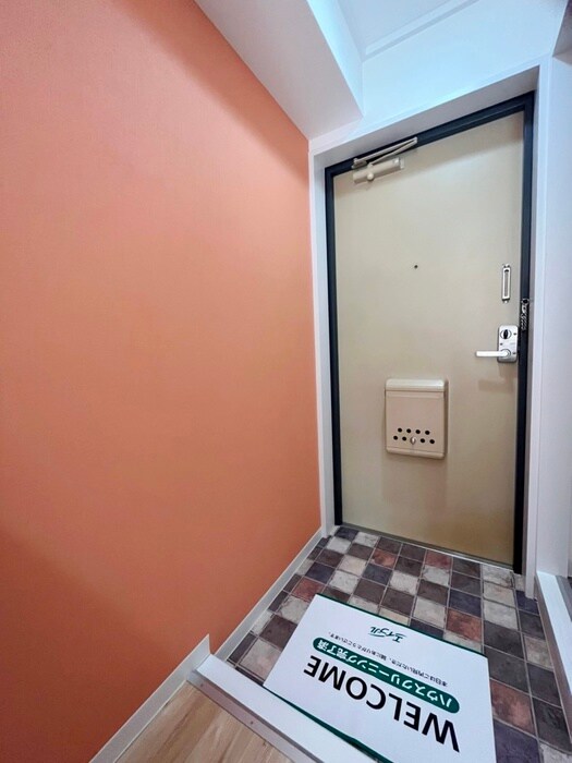 物件内観写真13　(玄関)