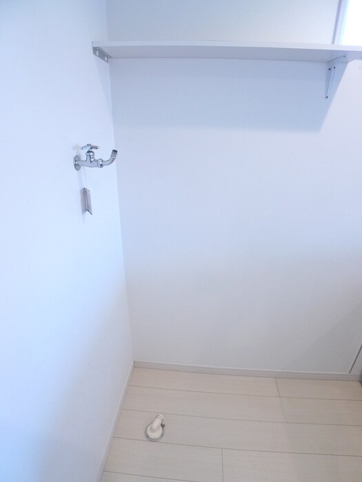 物件内観写真21　(洗濯機置場)