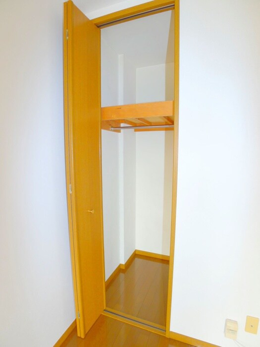 物件内観写真12　(収納)