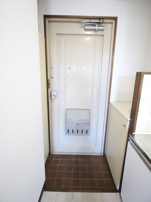 物件内観写真15　(玄関)