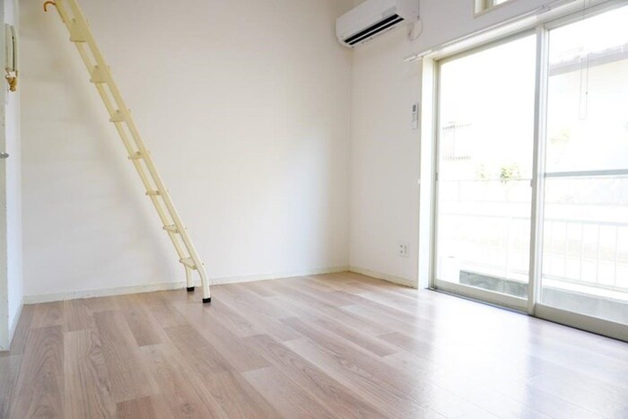 物件内観写真7　(居室)