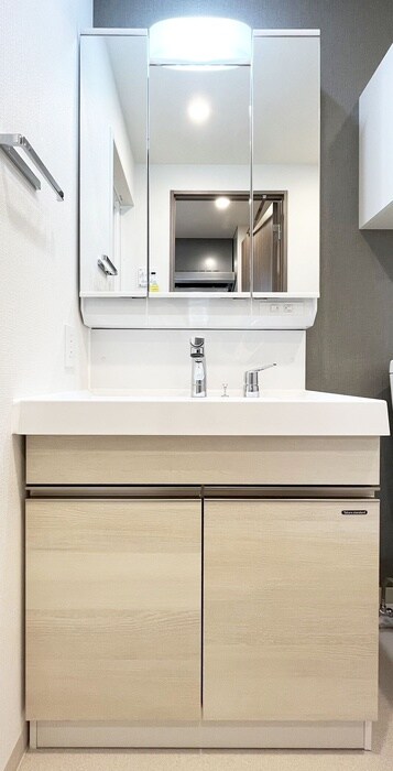 物件内観写真11　(洗面)