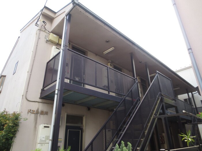 物件外観写真4　(エントランス部分)