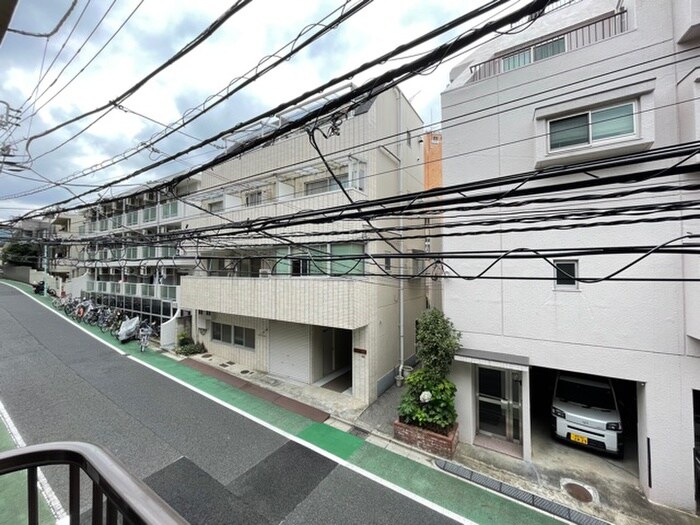 物件内観写真17　(室内からの展望)