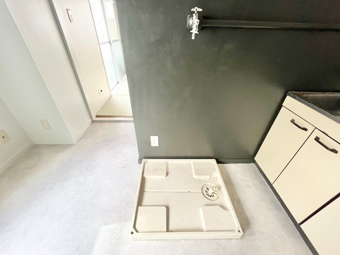 物件内観写真20　(洗濯機置場)