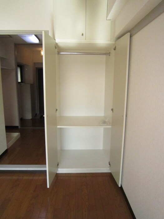 物件内観写真9　(居室)