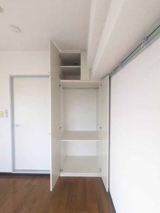 物件内観写真9　(収納)