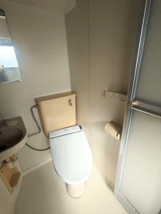 物件内観写真15　(トイレ)