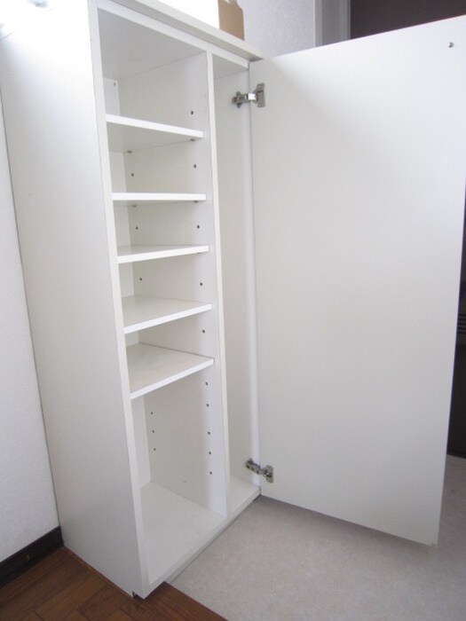 物件内観写真16　(収納)