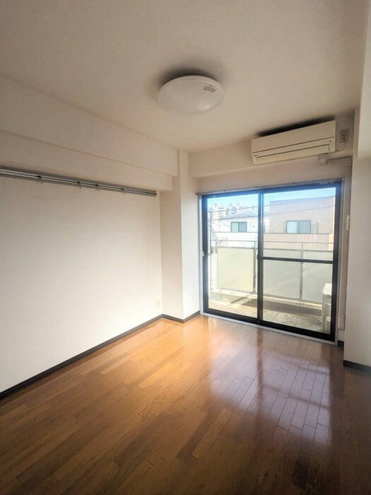 物件内観写真21　(居室)