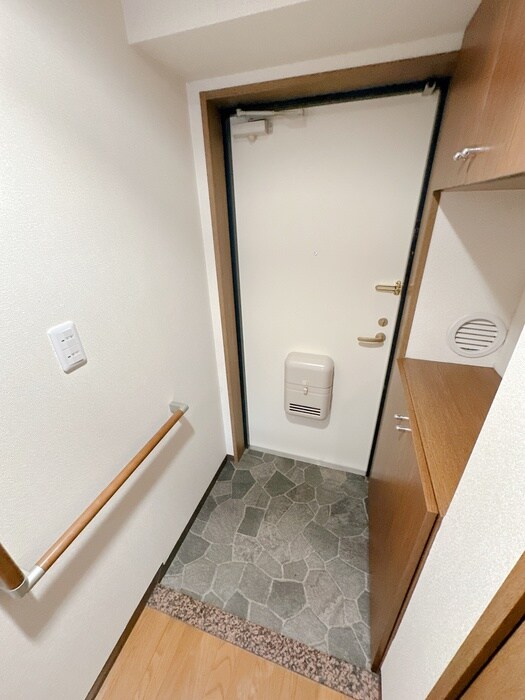 物件内観写真22　(玄関)