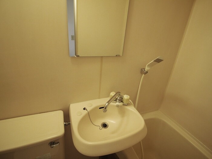 物件内観写真10　(洗面)