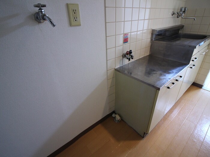 物件内観写真17　(洗濯機置場)