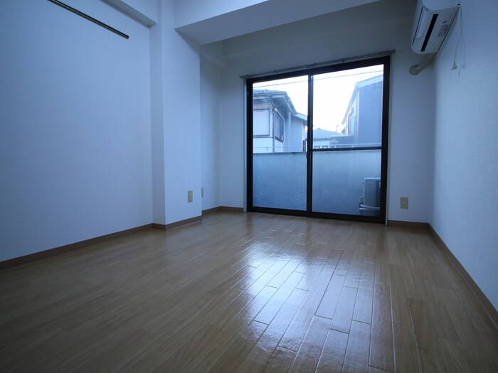 物件内観写真18　(居室)