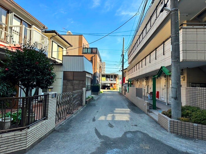 物件外観写真3　(周辺環境)