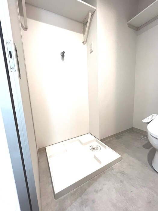 物件内観写真13　(洗濯機置場)