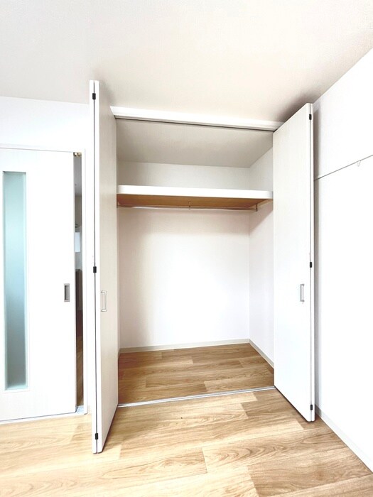 物件内観写真15　(収納)