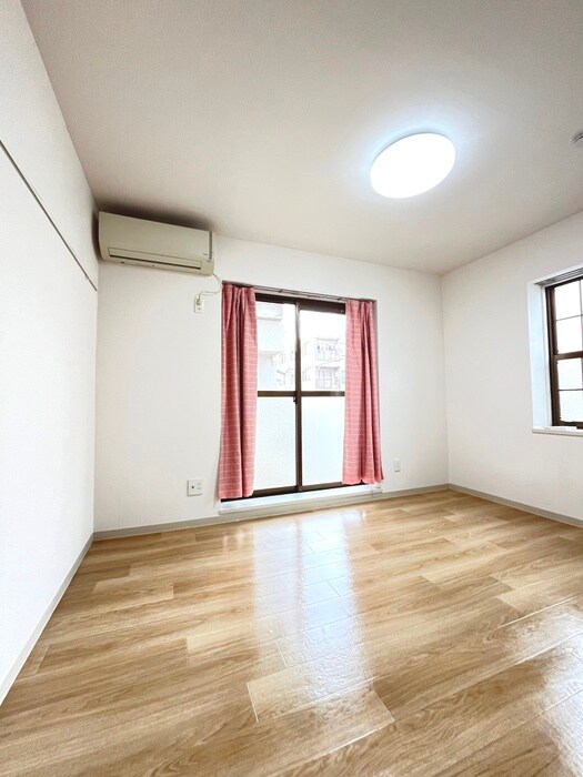 物件内観写真19　(居室)