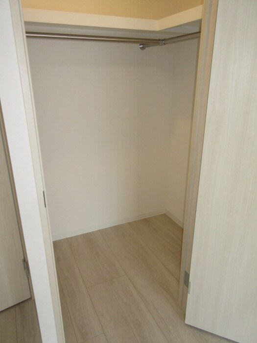 物件内観写真8　(収納)