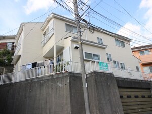 シャトルシモナガヤA外観写真