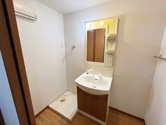 物件内観写真10　(洗面)