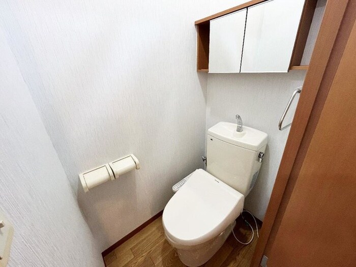 物件内観写真12　(トイレ)