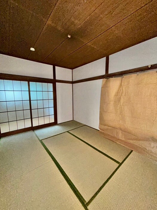 物件内観写真8　(居室)