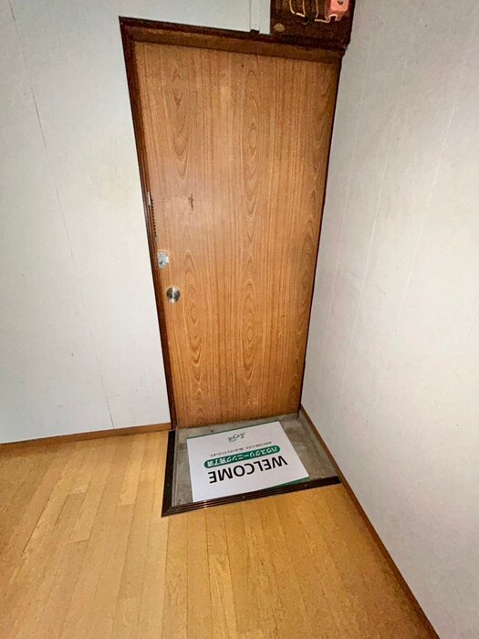 物件内観写真15　(玄関)