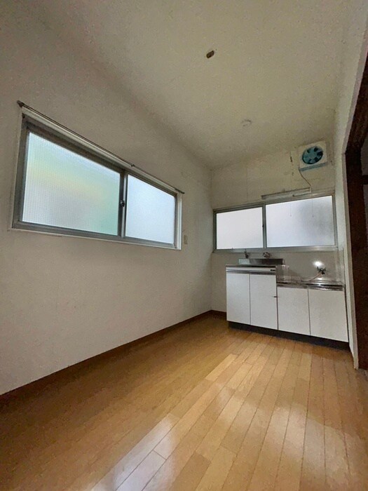 物件内観写真19　(居室)