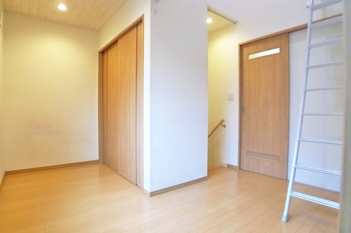 物件内観写真8　(居室)