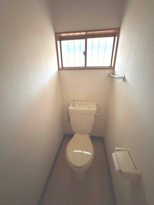 物件内観写真17　(トイレ)