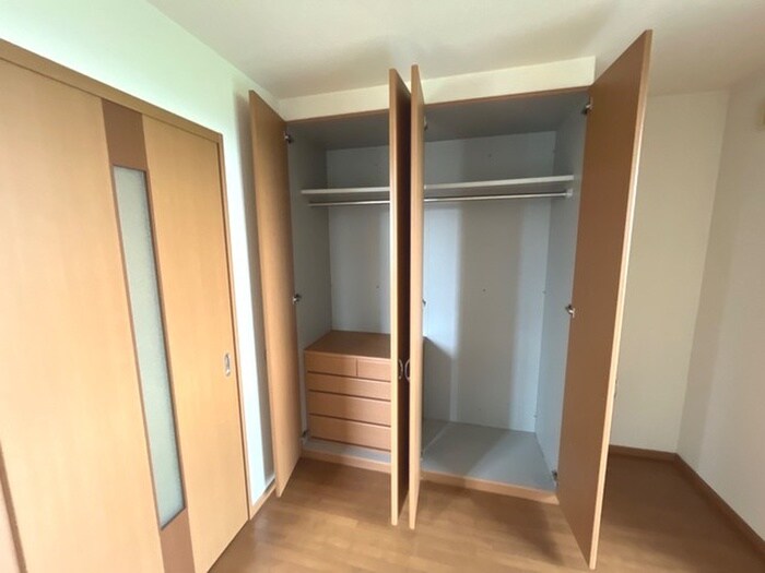 物件内観写真16　(収納)