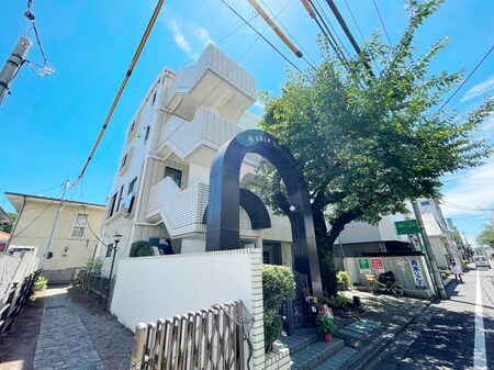 メイプル国立外観写真